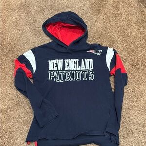 Nice NE Patriots long sleeve hoodie